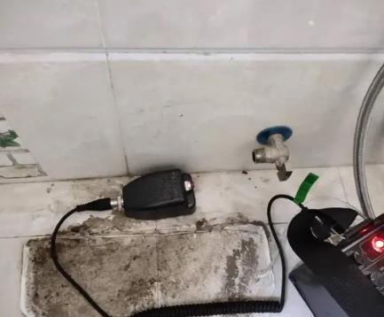 兴庆屋顶漏水维修公司分享下卫生间漏水的危害及解决方法